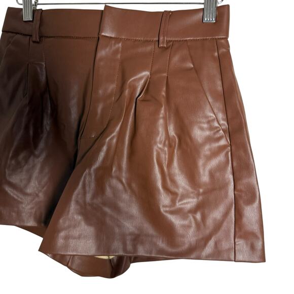 Zara Brown Faux Leather Pleated High Waisted Shorts Blogger Favorite Size Small - Picture 3 of 7